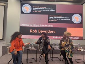 {CAPTION}